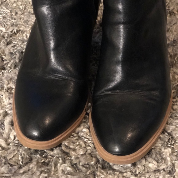 Comfy DV Target Brand Black Faux Leather Mule - Picture 4 of 8